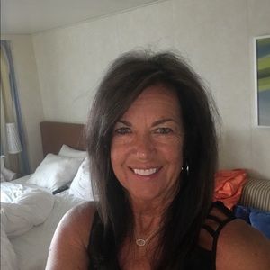 Meet your Posher, Debra